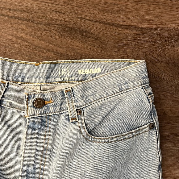 George Jean - Picture 3 of 8